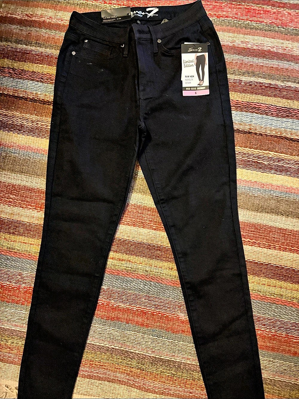 Seven7 Gia Glider Skinny Jeans in Black Size 6 NWT